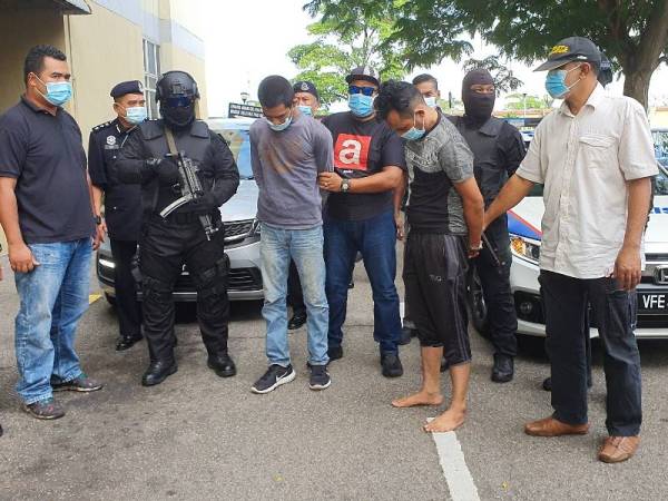 Ketua Polis Daerah Seberang Perai Utara, Asisten Komisioner Noorzainy Mohd Noor turut berada di mahkamah bagi meninjau prosiding kes berkenaan.