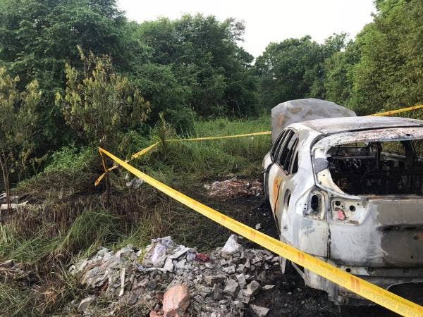 Satu mayat ditemui rentung dalam sebuah kenderaan SUV yang terbakar berhampiran Stesen LRT Kota Warisan Rabu lalu.