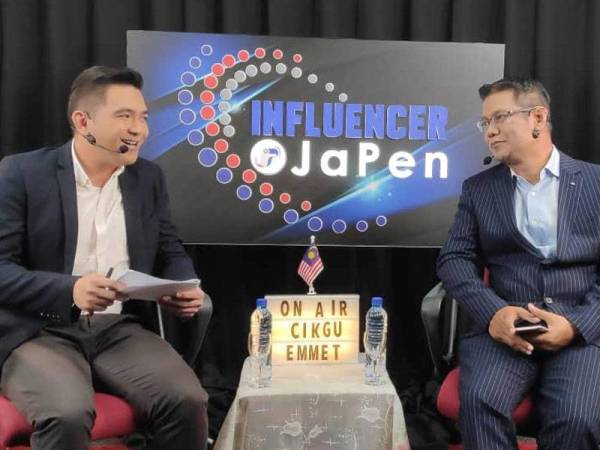 Program Influencer@JaPen di Sarawak. Panelis turut mengupas isu-isu tempatan menggunakan loghat sesebuah negeri.