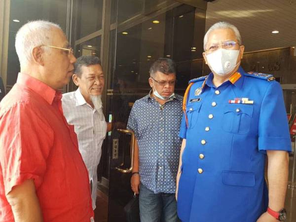 Annuar turut menghadiri mesyuarat khas Ahli Parlimen BN di Menara Dato' Onn hari ini.