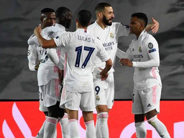 Barisan pemain Real Madrid meraikan kejayaan menewaskan Inter Milan awal pagi semalam.