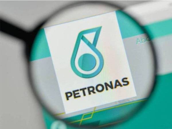 Petronas telah meluluskan bayaran dividen tambahan sebanyak RM10 bilion kepada kerajaan Persekutuan menjelang akhir November 2020. - Foto 123rf