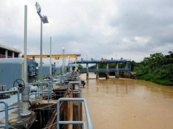 Pelan pemulihan dibahagikan kepada dua kumpulan dengan kumpulan pertama merangkumi 599 kawasan dijangka menerima bekalan air sepenuhnya menjelang 3 petang esok.