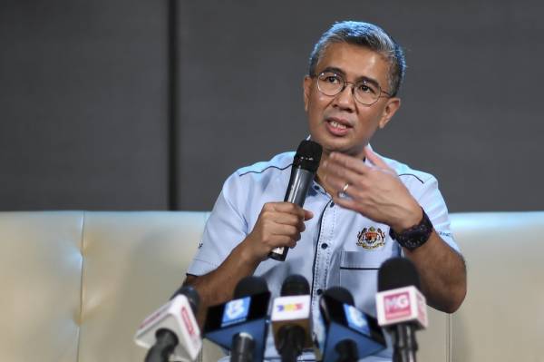 Menteri Kewangan Tengku Datuk Seri Zafrul Abdul Aziz pada sidang media mengenai Belanjawan 2021 di Wisma Bernama hari ini. -Foto Bernama