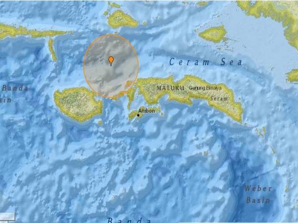 Gempa bumi sederhana berukuran 5.3 skala Richter melanda selatan Laut Seram, berhampiran Maluku, Indonesia pada jam 7.27 malam tadi.