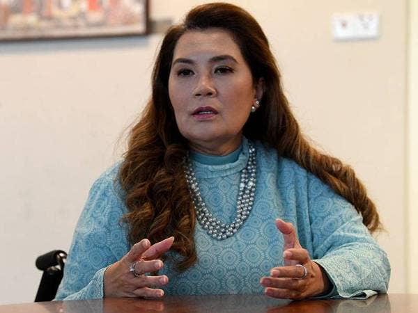 Pengerusi Pertubuhan Berita Nasional Malaysia (Bernama) yang baharu Senator Ras Adiba Radzi, ketika ditemu bual hari ini. Ras Adiba, 52, merupakan wanita pertama yang memegang jawatan itu. Menteri Komunikasi dan Multimedia Datuk Saifuddin Abdullah yang mengumumkan perkara tersebut berkata Ras Adiba akan berkhidmat selama tiga tahun berkuat kuasa 23 Nov (semalam). - Foto Bernama