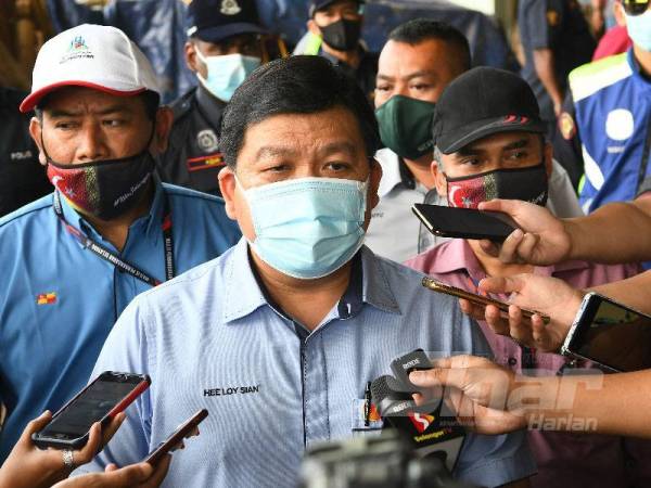 Hee Loy Sian pada sidang media hari ini.