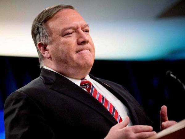 Pompeo dilaporkan turut sama berada ketika pertemuan antara Netanyahu dengan Putera Mohammed di Jeddah. - Foto AFP