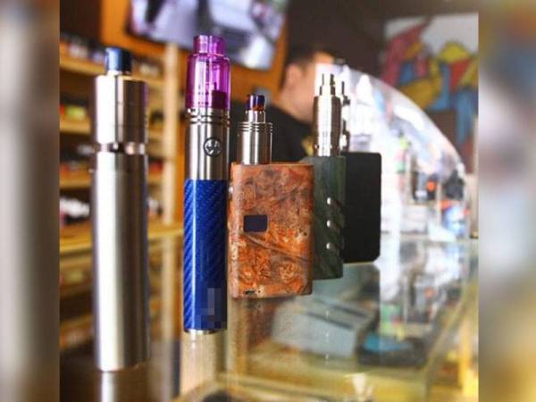 Vape popular di Malaysia bagi mereka yang mahu berhenti dan mengurangkan ketagihan merokok.
