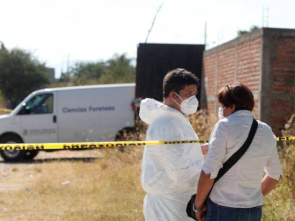 Sejumlah 30 mayat, dua daripadanya wanita sudah dikenal pasti saudara masing-masing. Foto: agensi 
