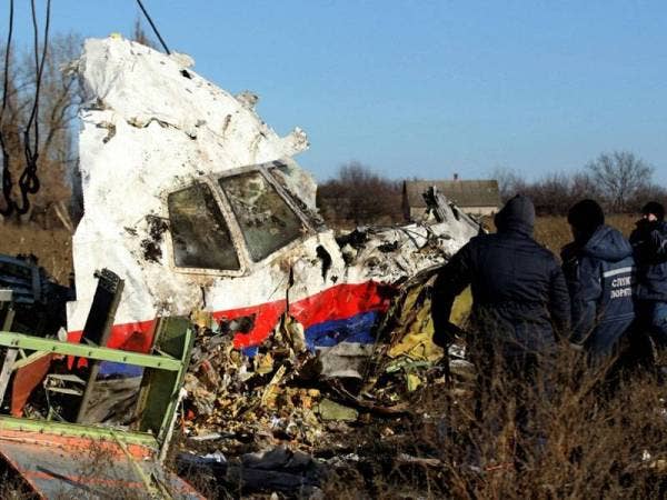 Bangkai pesawat penumpang MH17 dari Malaysia yang jatuh terhempas di timur Ukraine. - Foto AFP