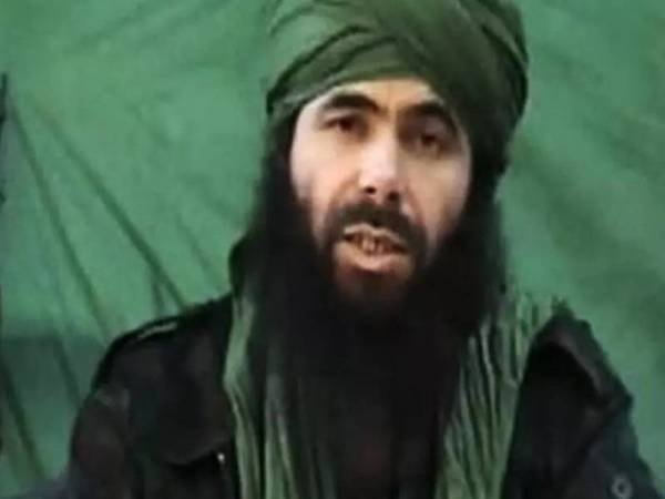 Abdelmalek Droukdel iaitu pemimpin Al-Qaeda di Islamik Maghrib atau Barat Afrika mati dibunuh oleh tentera Perancis pada Jun lalu. - Foto AFP