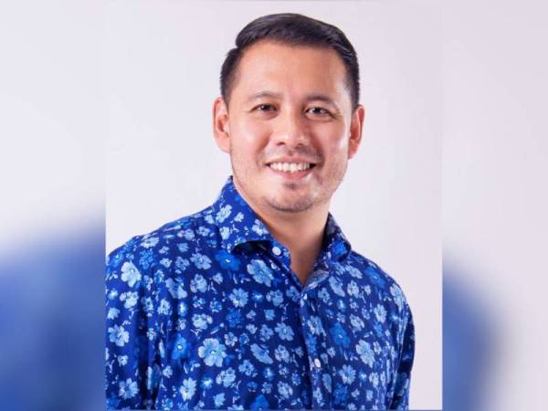 Dr Najmil Faiz Mohamed Aris