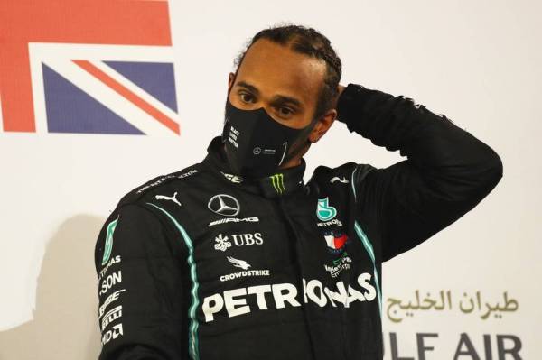 Lewis Hamilton disahkan dijangkiti Covid-19. - Foto Reuters