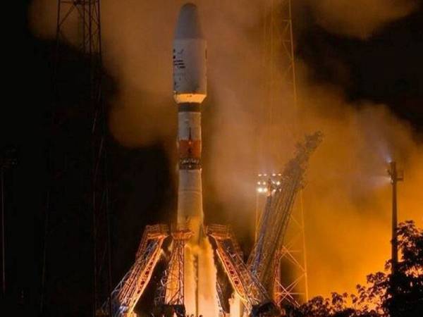 Falcon Eye 2, berlepas dengan roket Soyuz Rusia dari Pusat Angkasa Guiana di Guyana Perancis. Foto: Arianespace