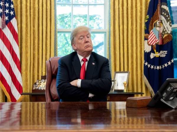 Presiden Amerika Syarikat, Donald Trump menimbang untuk bertanding dalam pilihan raya Presiden AS pada tahun 2024. - Foto AFP