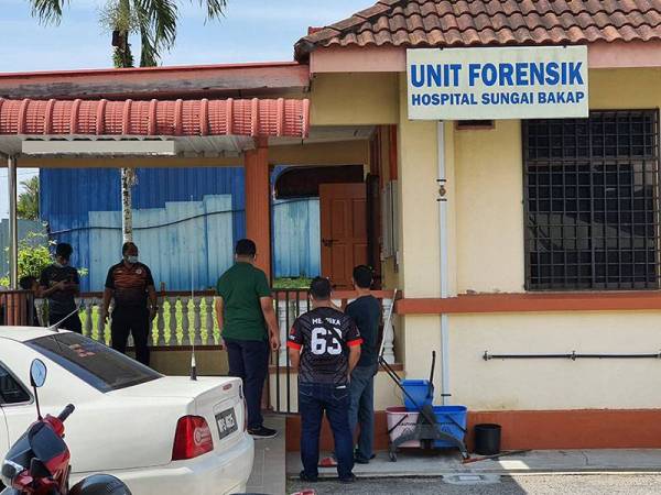 Suasana di Unit Forensik Hospital Sungai Bakap di sini.