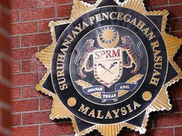 Seorang Timbalan Pengarah Operasi di sebuah jabatan kerajaan di Kedah ditahan Suruhanjaya Pencegahan Rasuah Malaysia (SPRM) Kedah hari ini, atas kesalahan menyeleweng peruntukan bantuan duit raya sempena Aidilfitri lalu.