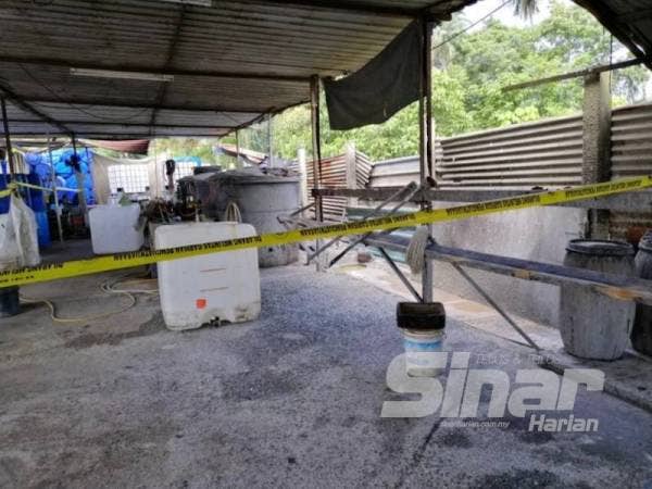 Tempat mencuci tong-tong terpakai.