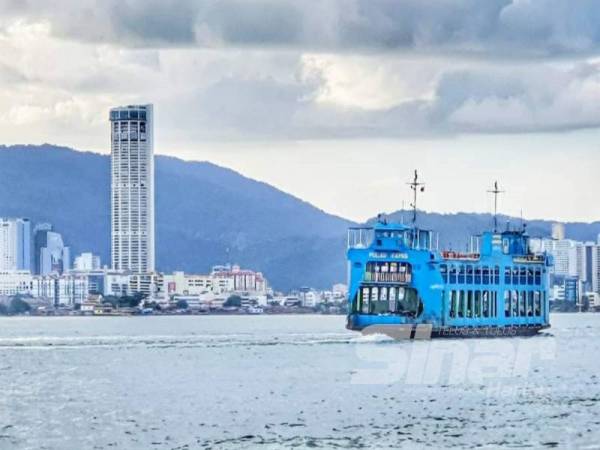 Perkhidmatan feri telah beroperasi di Pulau Pinang lebih 100 tahun lalu.