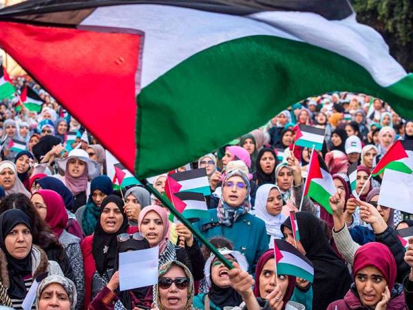 Sebahagian penduduk Maghribi membantah keputusan negara itu yang mengesahkan hubungan dengan negara Israel.