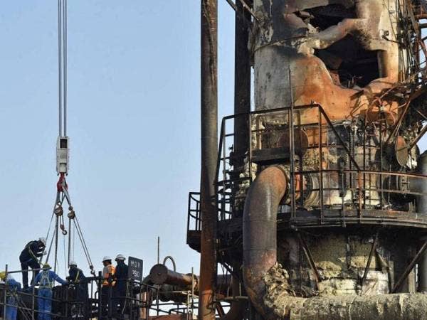 Gambar fail menunjukkan sebuah kilang penapisan minyak di Abqaiq, Arab Saudi. - Foto AFP