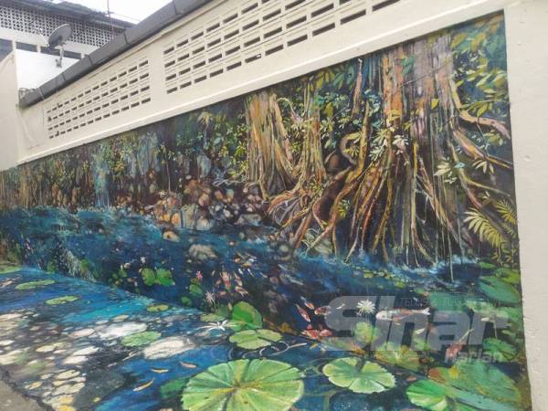 Antara Lukisan 3D menghiasi dinding sekitar Lorong Setar di bandar raya Alor Setar.