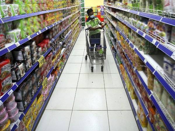 Kajian dijalankan UOB Asean Consumer Sentiment mendapati tujuh daripada 10 penduduk Malaysia membeli barangan tempatan dan menyokong Kempen Beli Barangan Malaysia dan Program Jualan Malaysia.