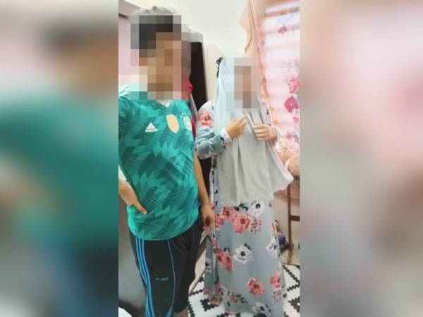 Pasangan kekasih yang ditahan diserahkan kepada pegawai penguat kuasa pejabat agama untuk tindakan lanjut selepas ditangkap khalwat pada serbuan di Taman Selasih, Kulim pada Jumaat.