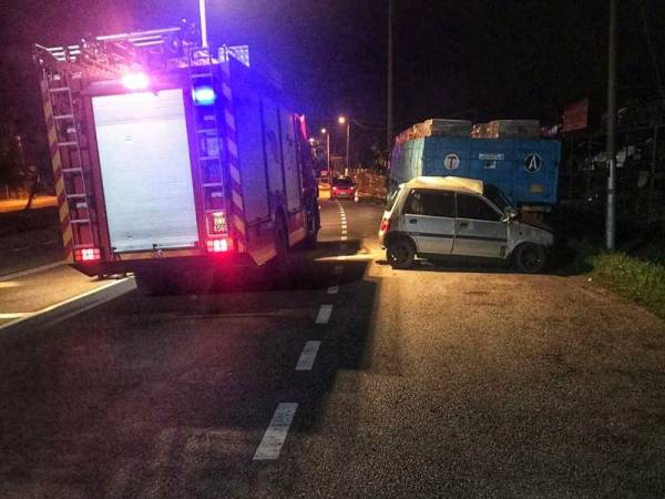 Kemalangan di KM4 Jalan Bentong ke Gombak pada Ahad yang meragut nyawa pemandu kereta tersebut.