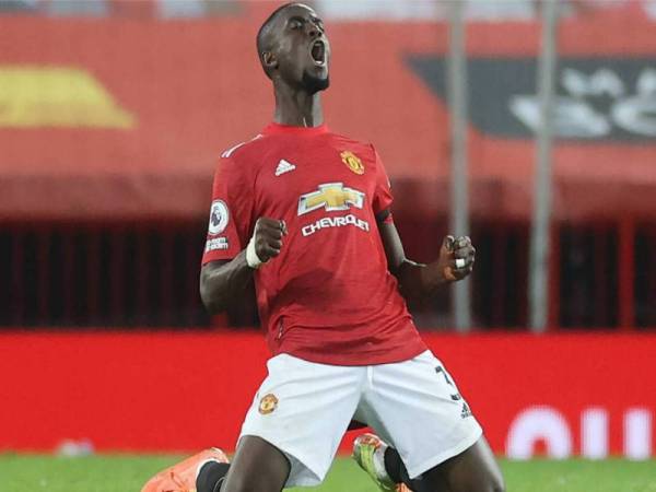 Baily tampil cemerlang mengemudi benteng United ketika aksi menentang Villa di Old Trafford pada awal pagi Sabtu.