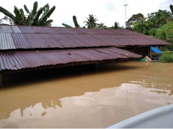 Penduduk Kampung Batu Kapor menyifatkan kejadian banjir pada tahun ini adalah yang terburuk pernah di alami mereka.