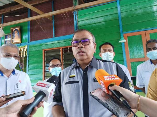 Mohd Zolkafly ketika sidang akhbar pada Khamis.