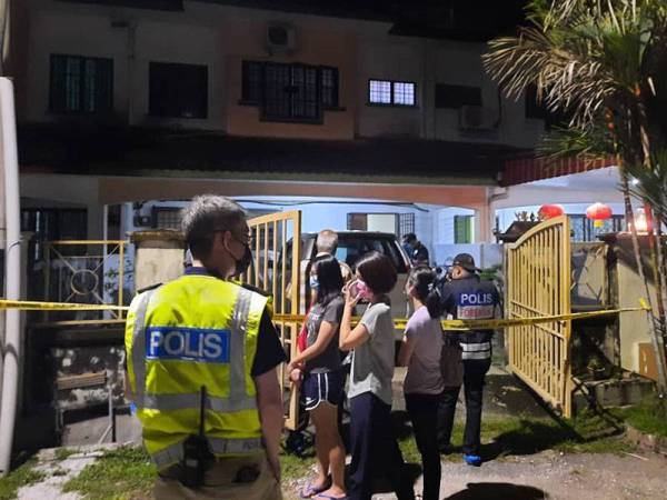 Lokasi mayat mangsa ditemui mati di Taman Pasir Saujana, Ipoh.