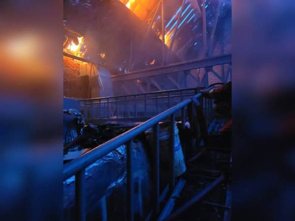 Hotel lima bintang terkenal di Teluk Datai, Langkawi yang terbakar dua kali pada petang Selasa dan pagi Rabu.