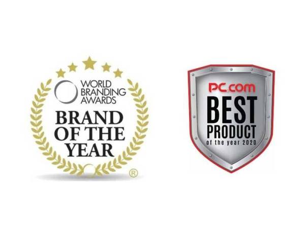 Dua anugerah yang diterima oleh Unifi baru-baru ini.