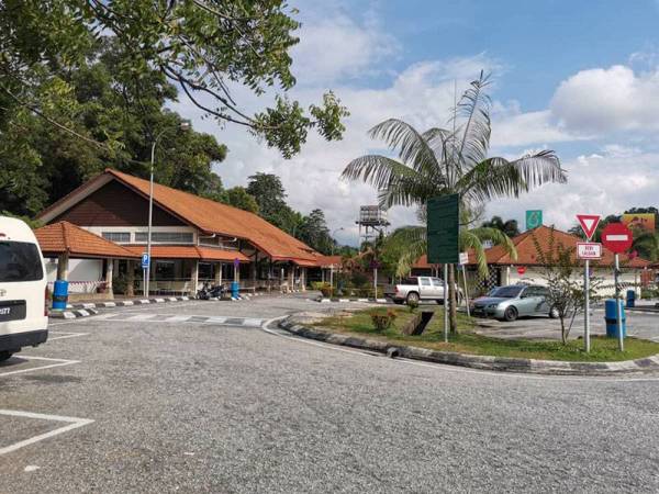 Tinjauan di R&R Simpang Pulai mendapati sedikit lengang pada hari terakhir kelonggaran pergerakan rentas negeri pada Jumaat.