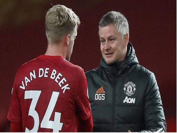 Solskjaer mengakui Van de Beek tidak gembira di United kerana kurang masa bermain