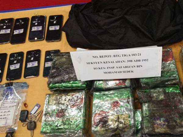 Bungkusan dadah jenis syabu yang dirampas bernilai RM2.08 juta.