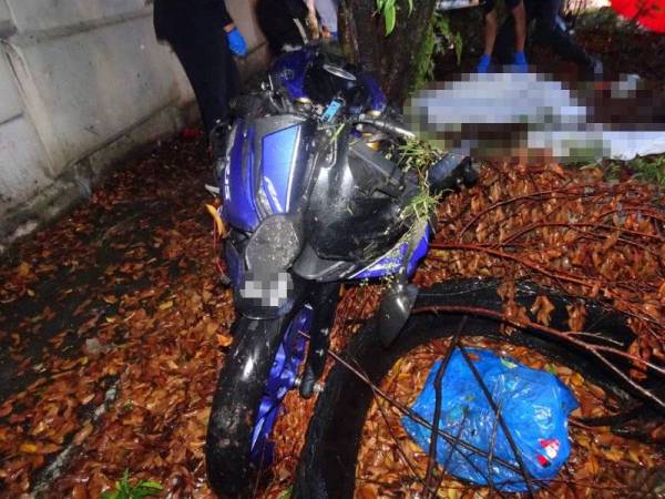 Motosikal yang ditunggang mangsa dalam kejadian.
