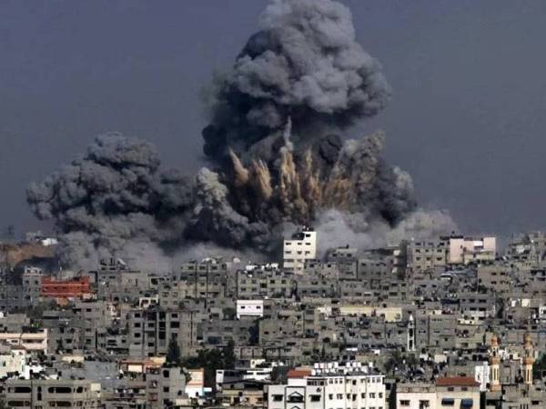 Gambar fail menunjukkan serangan tentera Israel di Gaza pada tahun 2014. - AFP