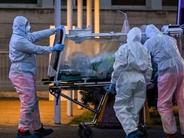 Itali mengalami krisis kesihatan akibat pandemik Covid-19 yang terburuk dalam sejarah negara itu sejak Perang Dunia Kedua. - Foto AFP