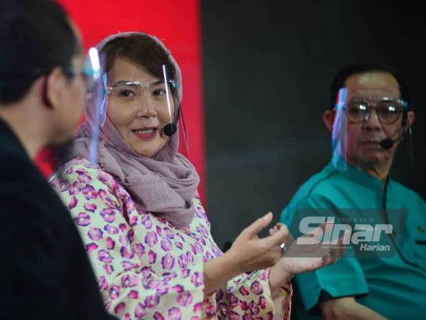 Ras Adiba (tengah) sebagai panelis Program Wacana Al-Quran Siri ke-84 bertajuk ‘Kesejahteraan Hidup OKU - Antara Impian dan Realiti' di Kumpulan Karangkraf di sini pada Khamis. - FOTO SINAR HARIAN/ ASRIL ASWANDI SHUKOR