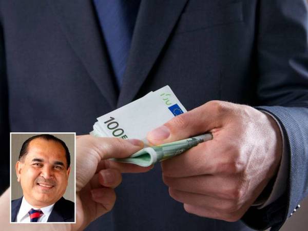 Kerajaan perlu memastikan supaya segala peruntukan yang digunakan bagi menangani pandemik Covid-19 melalui proses akauntabiliti yang ketat.Gambar kecil: AKHBAR