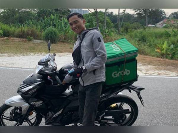 Muhammad Zul juga penghantar makanan Grab Food.