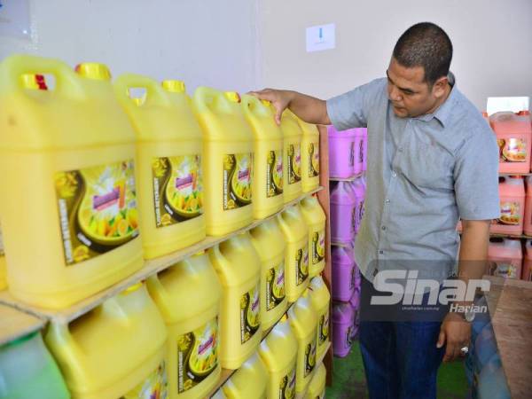 Osman sentiasa memastikan kualiti produknya terjamin untuk kepuasan penggunanya.