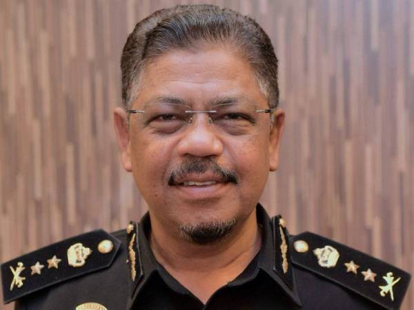 Pengarah Suruhanjaya Pencegahan Rasuah Malaysia (SPRM) Negeri Johor Datuk Azmi Alias hari ini menghadiri Majlis Pelancaran Cakera Padat Pencegahan (CPP) di Ibu Pejabat SPRM Negeri Johor hari ini. - Foto Bernama