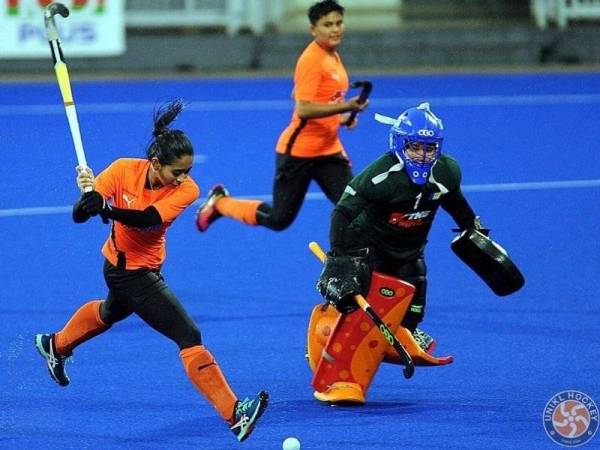Hanis Nadiah antara tonggak utama UniKL Ladies pada saingan MHL Wanita 2021. - Foto UNIKL Hockey