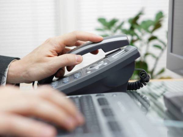 Masyarakat tidak perlu takut lapor kes rasuah kerana ada undang-undang melindungi pemberi maklumat. - Foto 123RF