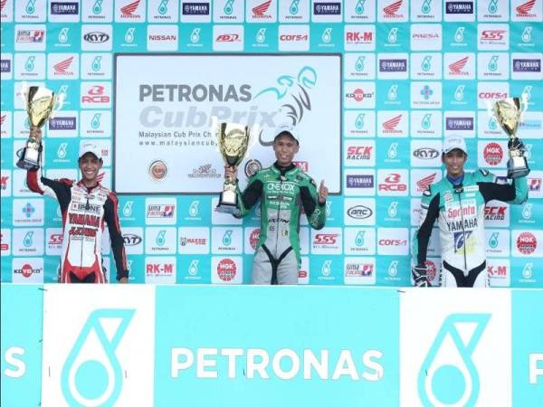 Muzakkir (tengah), juara Kejuaraan Cub Prix Malaysia Petronas 2021.